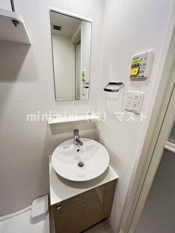 大阪市浪速区稲荷１丁目の賃貸マンションの洗面所
