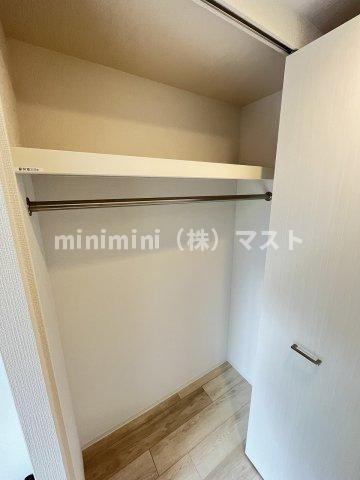 大阪市浪速区稲荷１丁目の賃貸マンションの収納