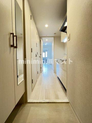 大阪市浪速区稲荷１丁目の賃貸マンションの玄関