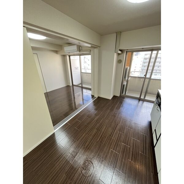 大阪市浪速区敷津西１丁目の賃貸マンションの居間・リビング