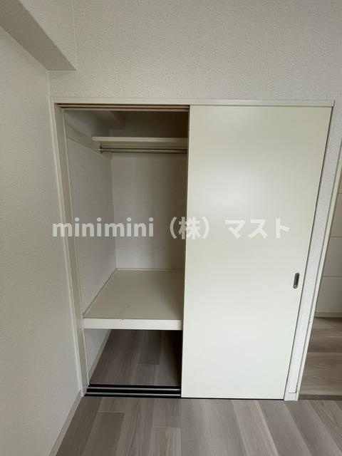 大阪市浪速区敷津西１丁目の賃貸マンションの収納