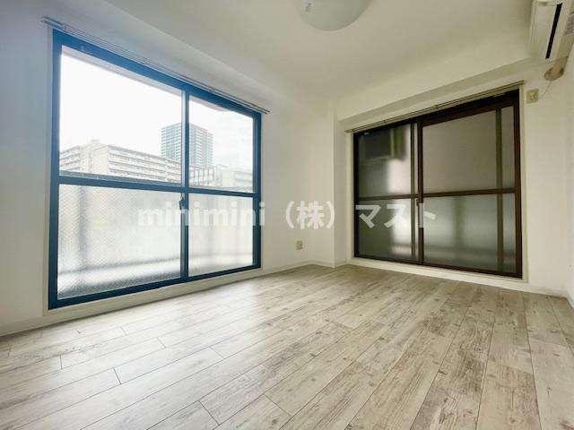 大阪市浪速区戎本町１丁目の賃貸マンションの居間・リビング