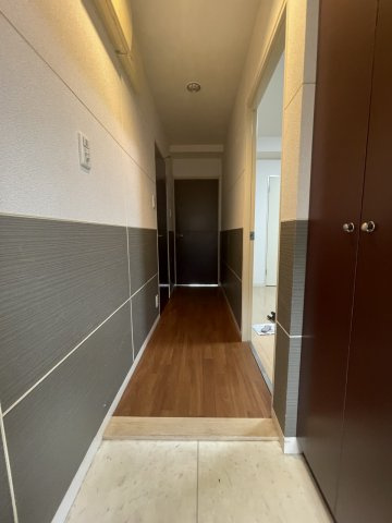 大阪市浪速区敷津西１丁目の賃貸マンションの玄関