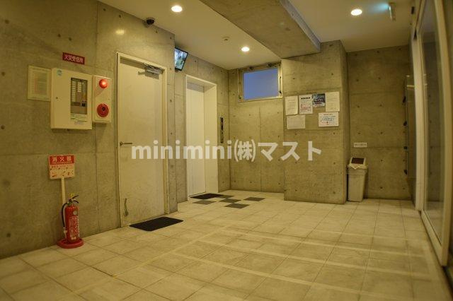 大阪市浪速区下寺１丁目の賃貸マンションのロビー