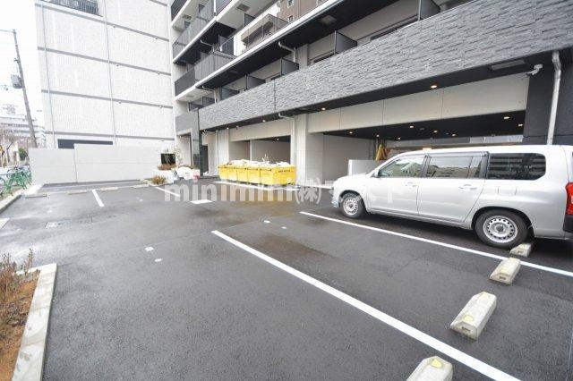 大阪市浪速区敷津西１丁目の賃貸マンションの駐車場