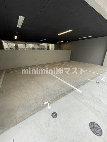 大阪市浪速区大国２丁目の賃貸マンションの駐車場