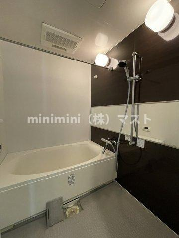 大阪市浪速区日本橋東２丁目の賃貸マンションの浴室