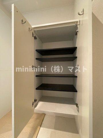 大阪市浪速区下寺２丁目の賃貸マンションの収納