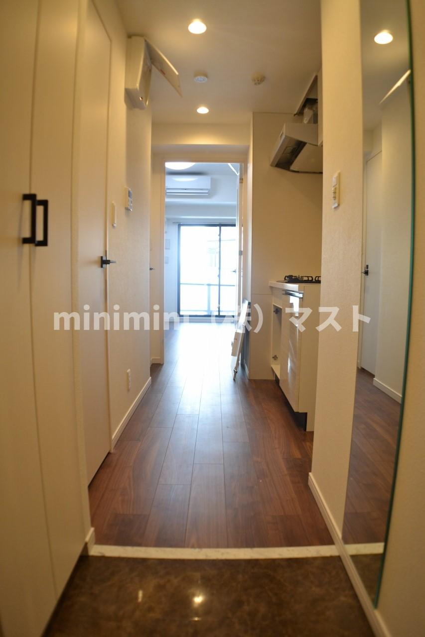 大阪市浪速区桜川４丁目の賃貸マンションの玄関