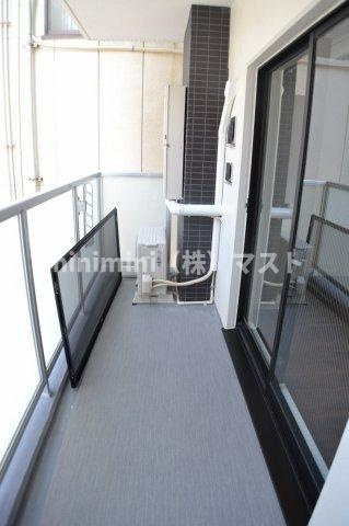 大阪市浪速区桜川４丁目の賃貸マンションのバルコニー