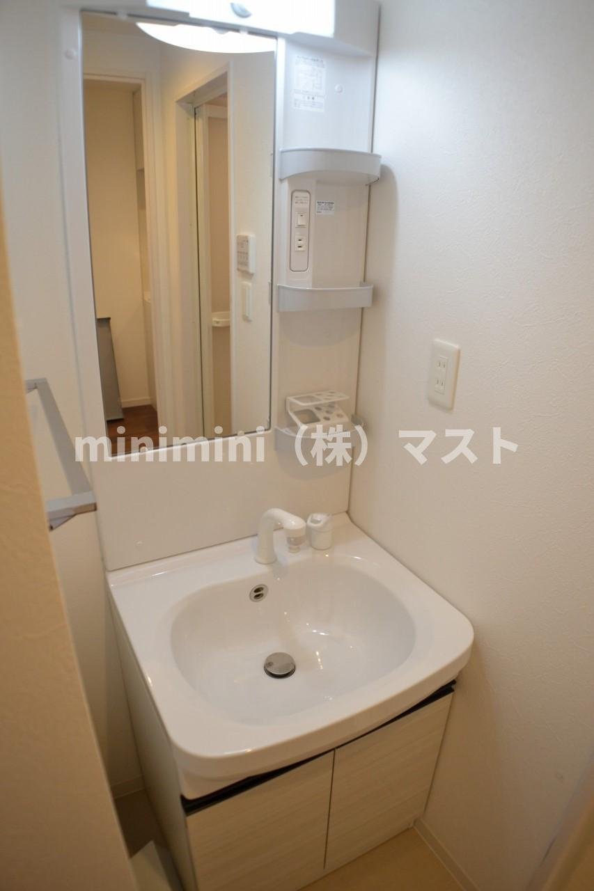 大阪市浪速区桜川４丁目の賃貸マンションの洗面所