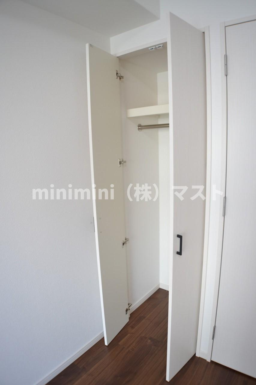 大阪市浪速区桜川４丁目の賃貸マンションの収納