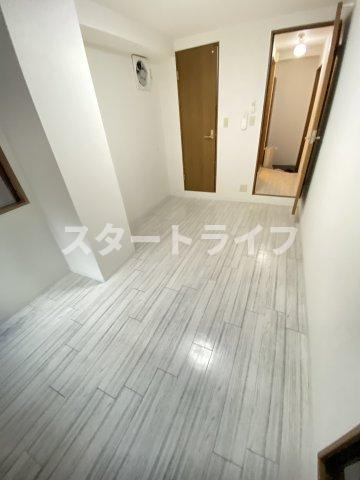 大阪市東淀川区東中島１丁目の賃貸マンションの収納