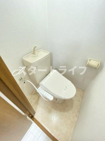 大阪市東淀川区東中島１丁目の賃貸マンションのトイレ