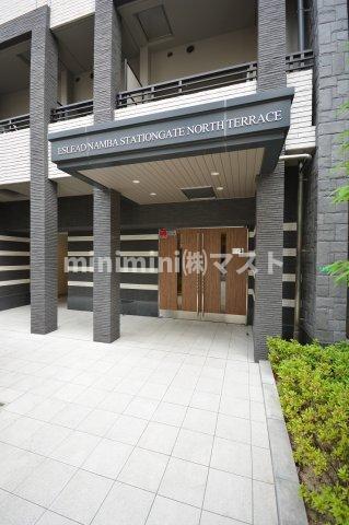 大阪市浪速区幸町１丁目の賃貸マンションのエントランス