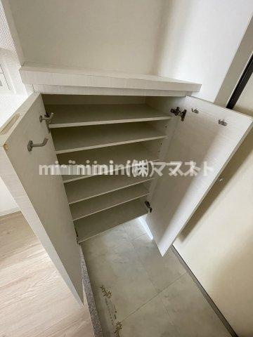大阪市浪速区日本橋３丁目の賃貸マンションの収納