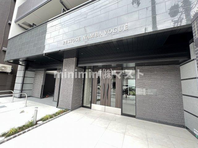 大阪市浪速区敷津東１丁目の賃貸マンションのエントランス