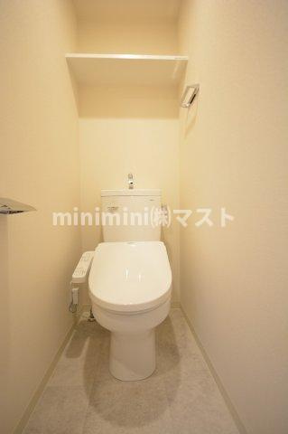 大阪市浪速区敷津東１丁目の賃貸マンションのトイレ