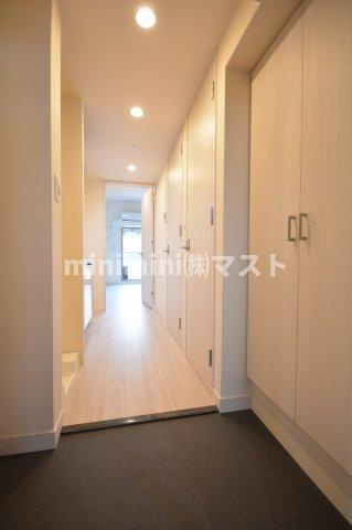 大阪市浪速区敷津東１丁目の賃貸マンションの玄関