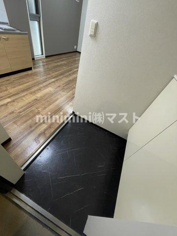 大阪市浪速区戎本町１丁目の賃貸マンションの玄関