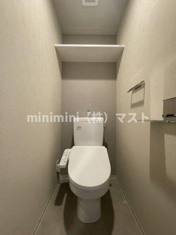 大阪市浪速区桜川２丁目の賃貸マンションのトイレ