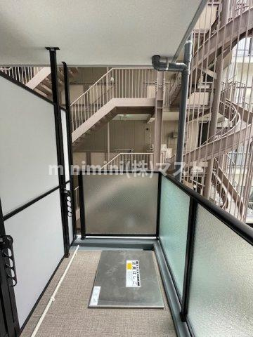 大阪市浪速区幸町２丁目の賃貸マンションのバルコニー