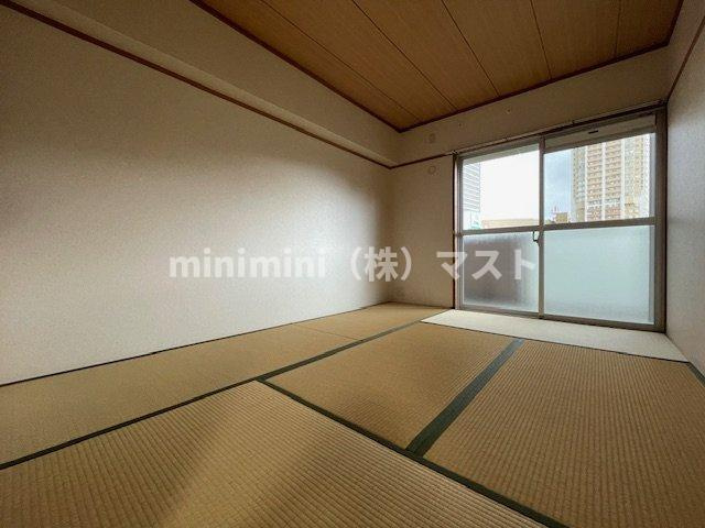 大阪市浪速区難波中３丁目の賃貸マンションの和室