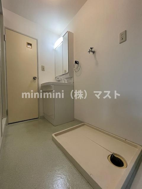 大阪市浪速区難波中３丁目の賃貸マンションの洗面所