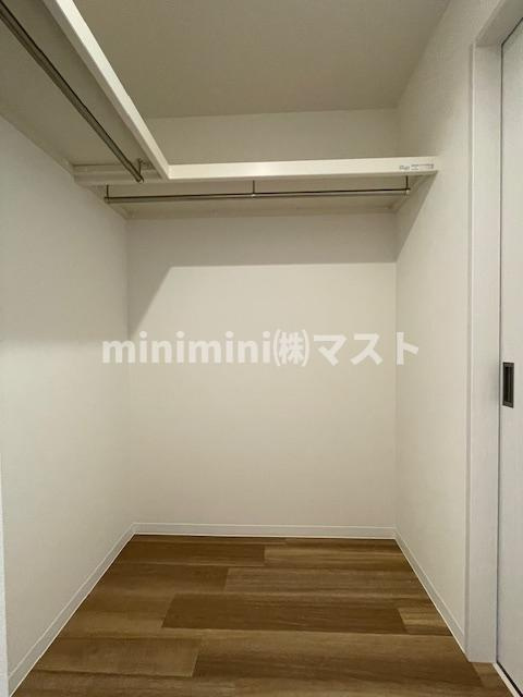 大阪市浪速区日本橋東３丁目の賃貸マンションの収納