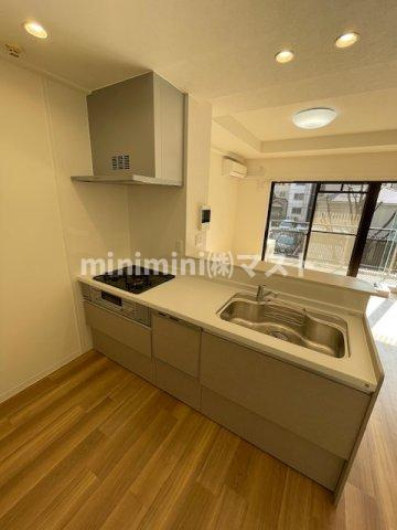 大阪市浪速区日本橋東３丁目の賃貸マンションのキッチン