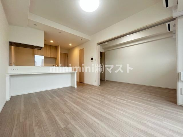大阪市浪速区浪速東１丁目の賃貸マンションの居間・リビング