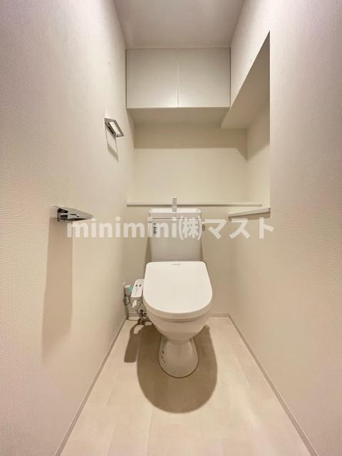 大阪市浪速区浪速東１丁目の賃貸マンションのトイレ