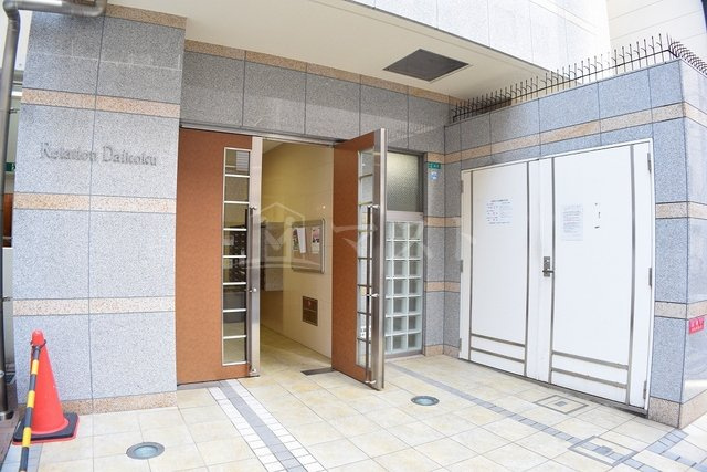 大阪市浪速区大国１丁目の賃貸マンションのエントランス