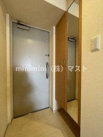 大阪市浪速区日本橋東２丁目の賃貸マンションの玄関