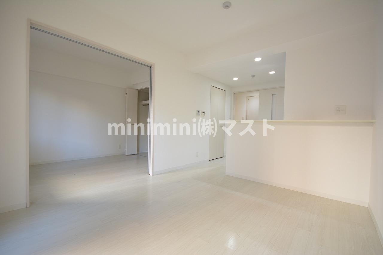 大阪市浪速区戎本町１丁目の賃貸マンションの居間・リビング
