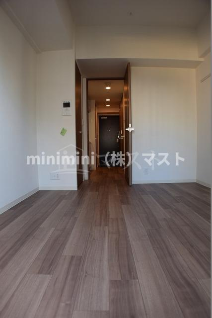 大阪市浪速区難波中１丁目の賃貸マンションの居間・リビング