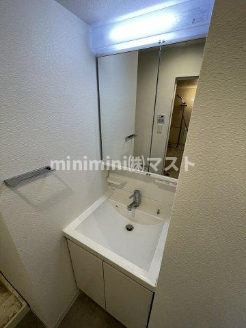 大阪市浪速区稲荷２丁目の賃貸マンションの洗面所