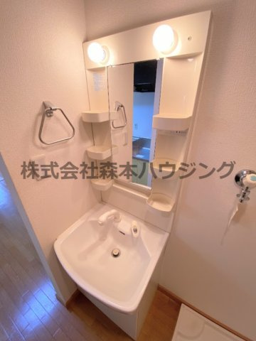 【独立洗面台】 | 　フレーリーコート | 独立洗面台、朝の身支度には欠かせません