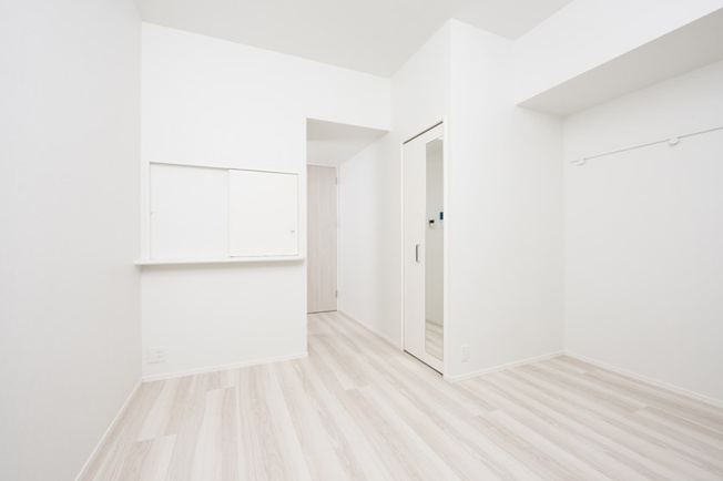 【洋室】 | 新品家具付きマンション築港本町14(KaGood福岡) | サイト内間取りは反転になります。 (※現況優先)