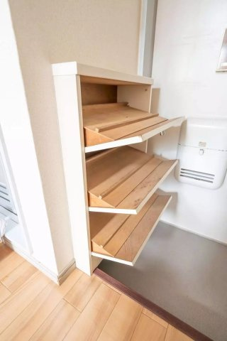 AP226 アースヒルズマサⅠ 101の収納|





