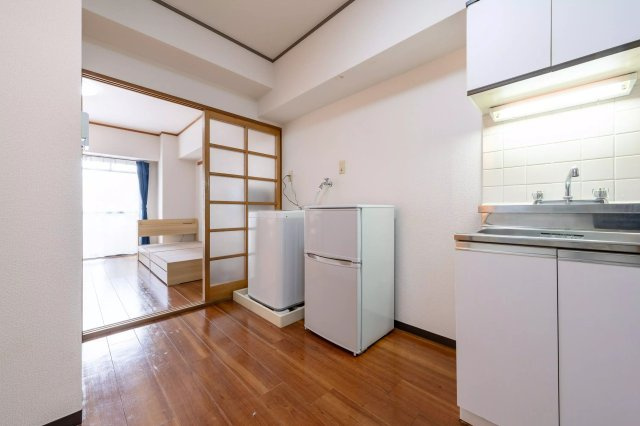 AP195 プラーズ市ヶ尾 203のキッチン|



