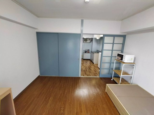 AP187 プラーズ市ヶ尾 305のキッチン|



