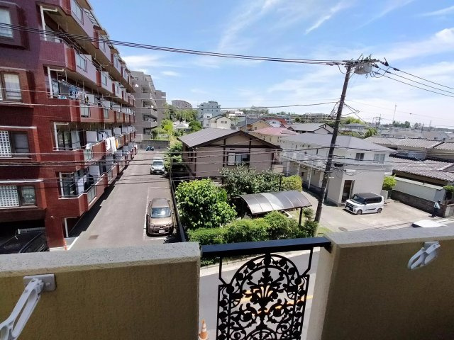 AP186 プラーズ市ヶ尾 302の洋室|



