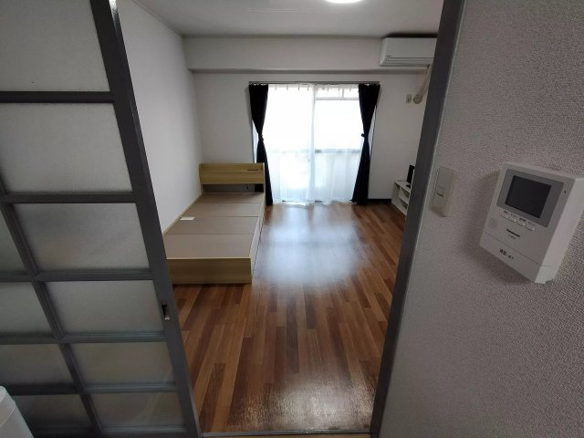 AP186 プラーズ市ヶ尾 302の洋室|



