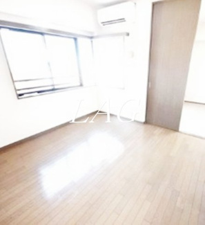 【居間・リビング】 | コートプラザ調布 | 洋室のお部屋です。