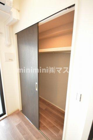 大阪市西区立売堀５丁目の賃貸マンションの収納