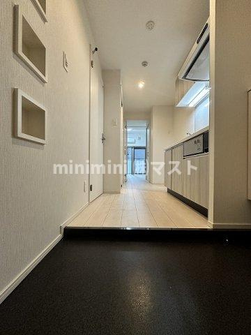 大阪市西区立売堀４丁目の賃貸マンションの玄関