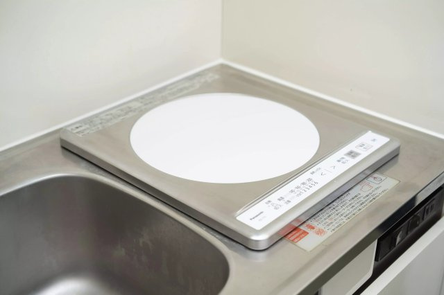 AP308 サンウィング南行徳 402のキッチン|



