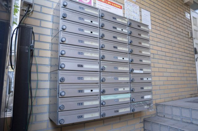 AP307 ローズガーデンタカエイ112番館 206のエントランス|



