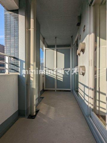 大阪市西区江戸堀１丁目の賃貸マンションのバルコニー